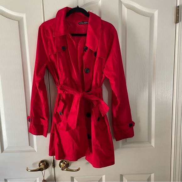 Ashley Premium: red button coat - Picture 5 of 9